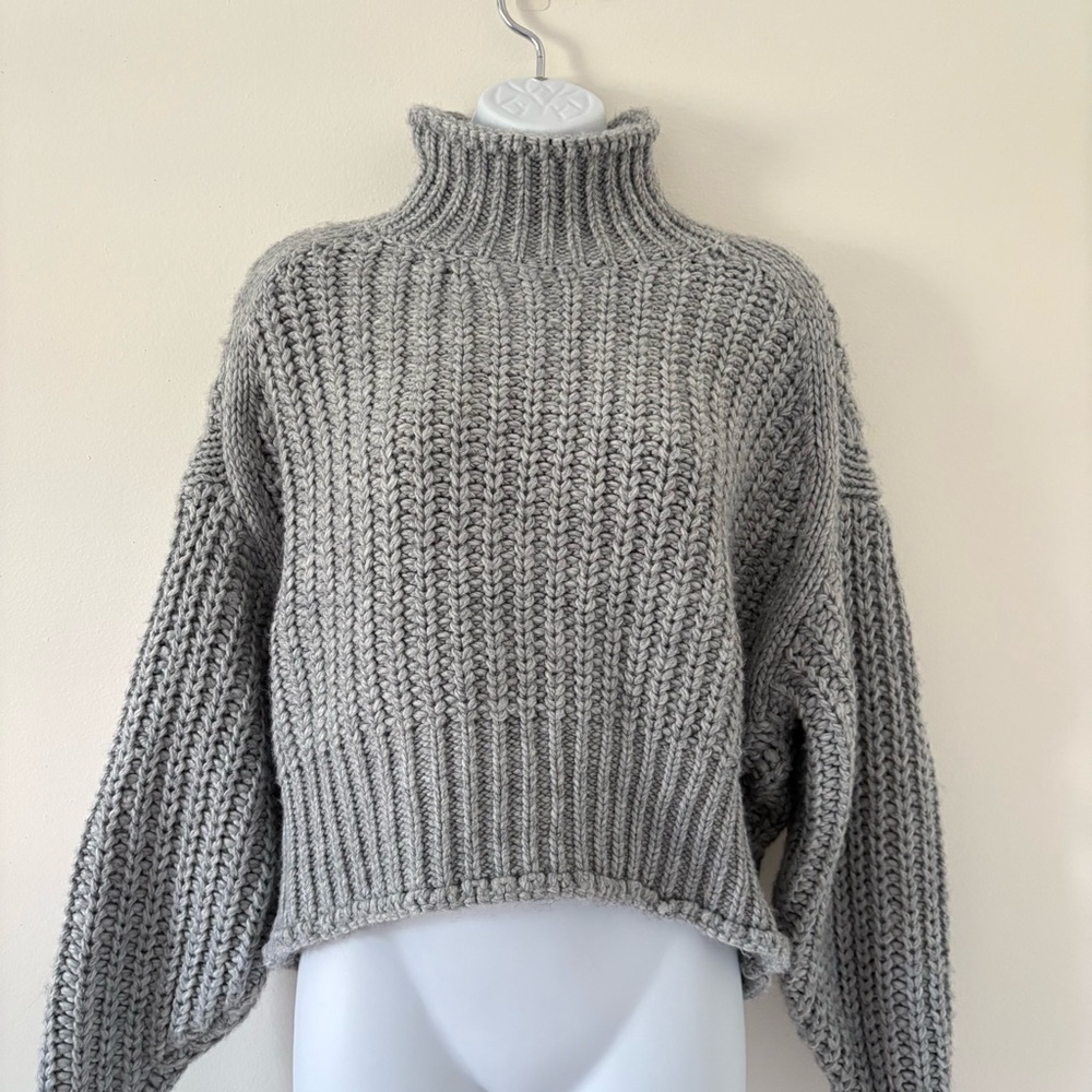 H & M Gray Turtleneck Sweater